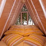 別荘 Nur-dach-ferienhaus Fuer Vier Personen By Interhome *